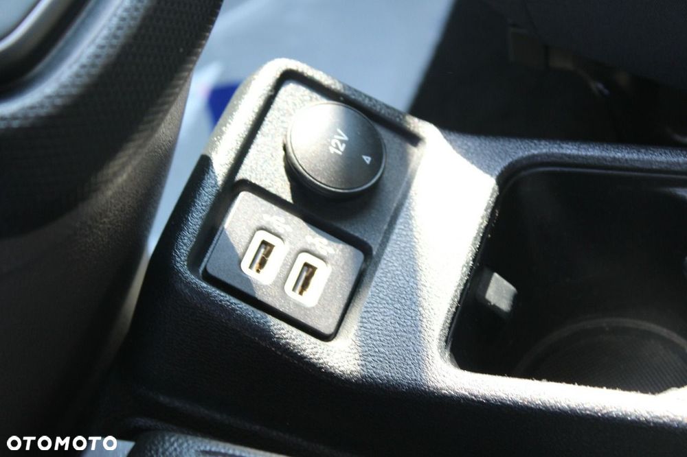 Ford Transit Connect - 28