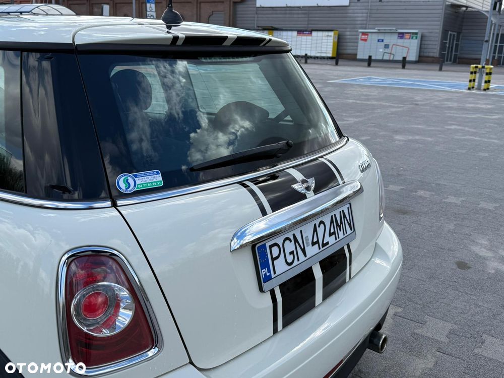 MINI ONE Brick Lane - 7