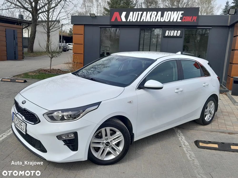 Kia Ceed 1.6 CRDi mHEV M - 2