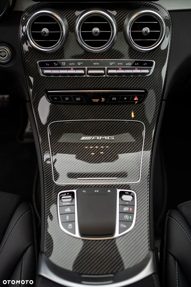 Mercedes-Benz GLC AMG 63 S 4Matic+ AMG Speedshift MCT 9G - 24