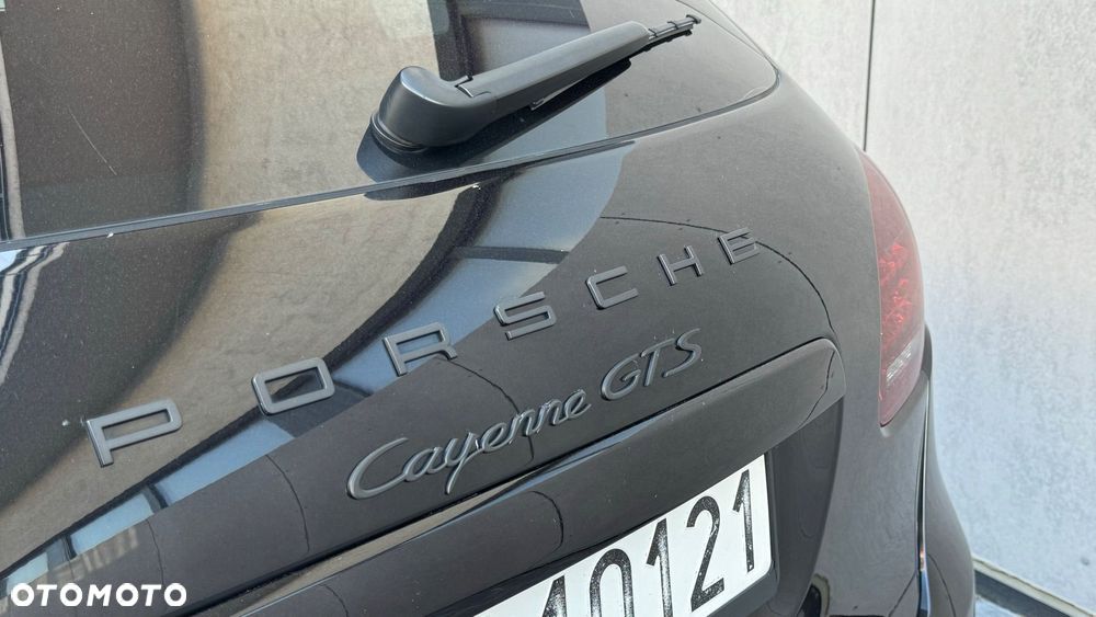 Porsche Cayenne - 28