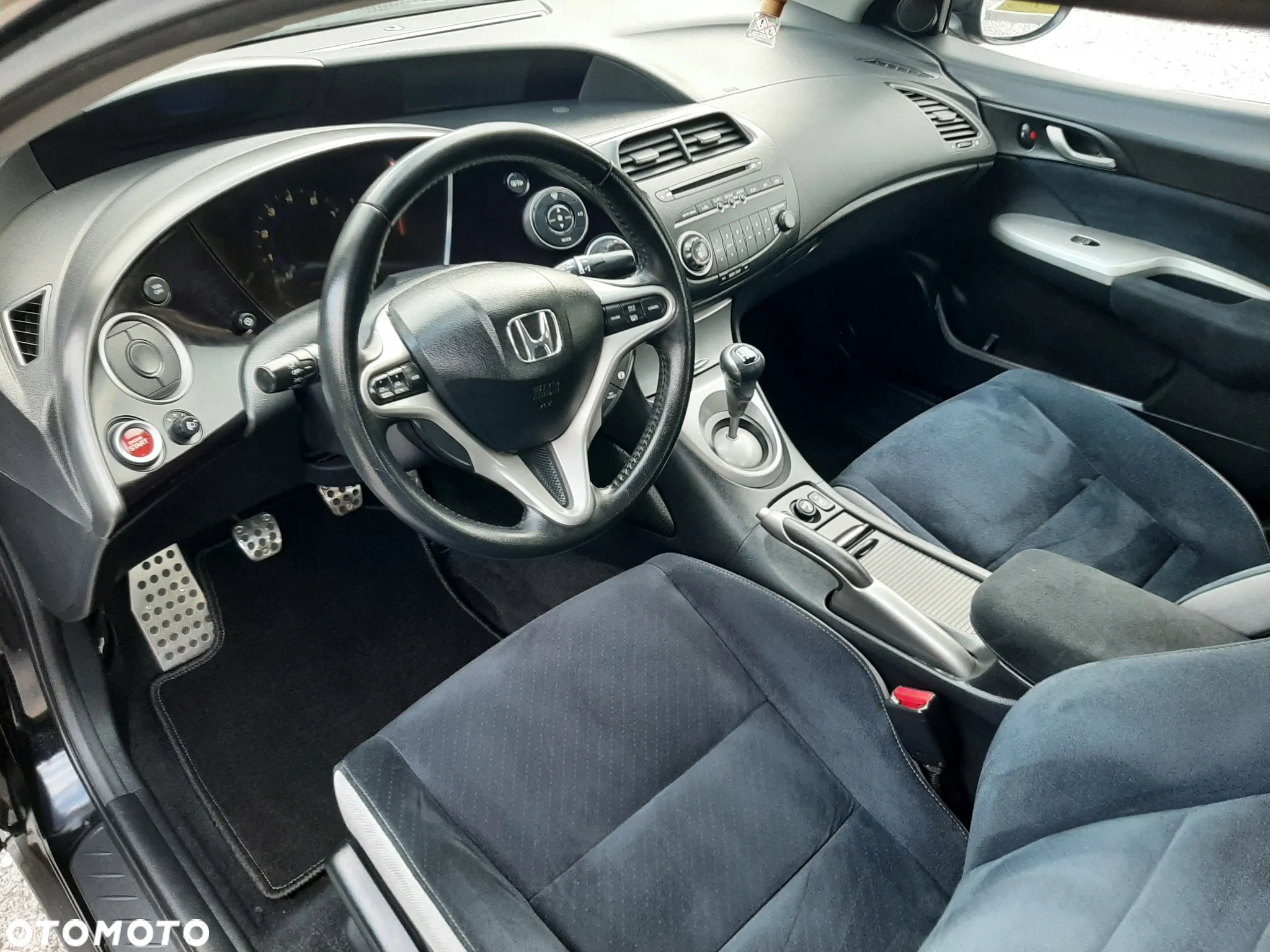 Honda Civic 1.8 Executive - 21