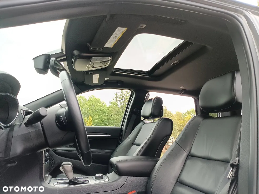 Jeep Grand Cherokee - 18