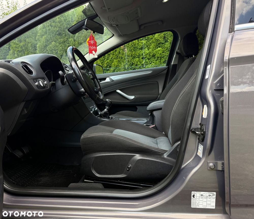 Ford Mondeo 2.0 TDCi Viva Trend - 8