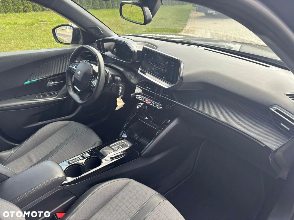 Peugeot 2008 PureTech 130 EAT8 Allure - 13