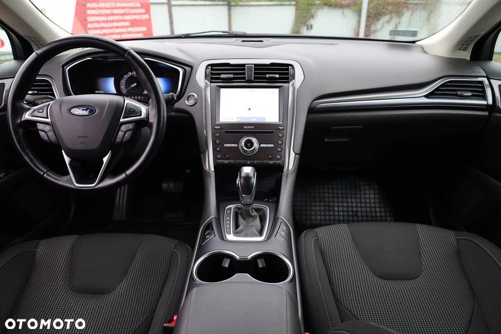 Ford Mondeo 2.0 Hybrid Titanium - 15