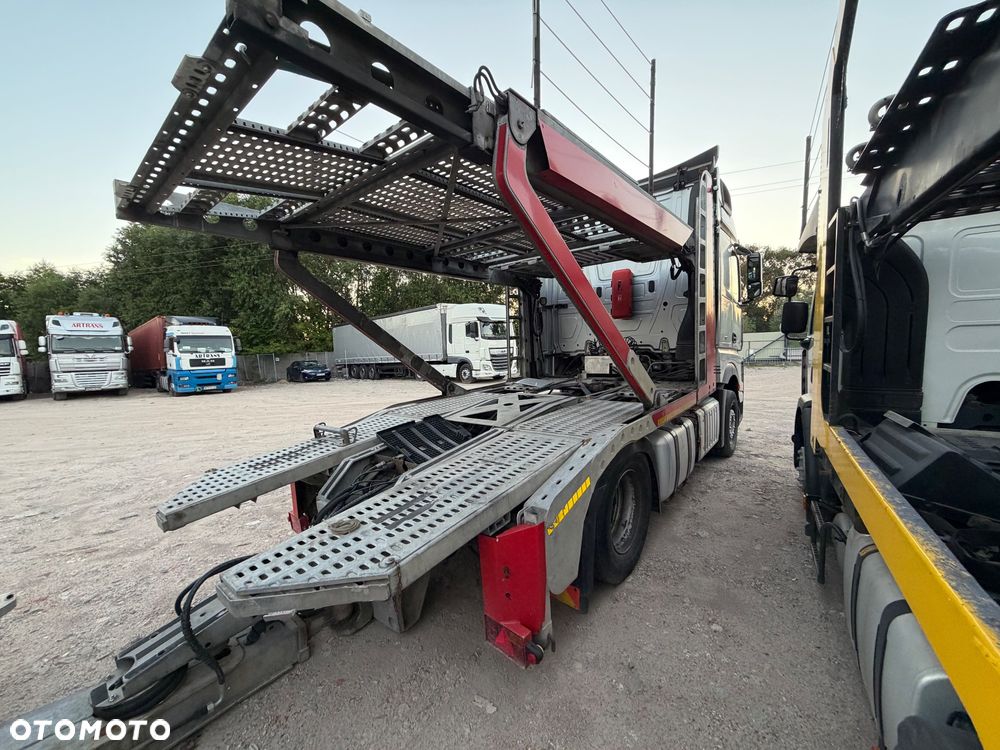 Mercedes-Benz Actros - 5