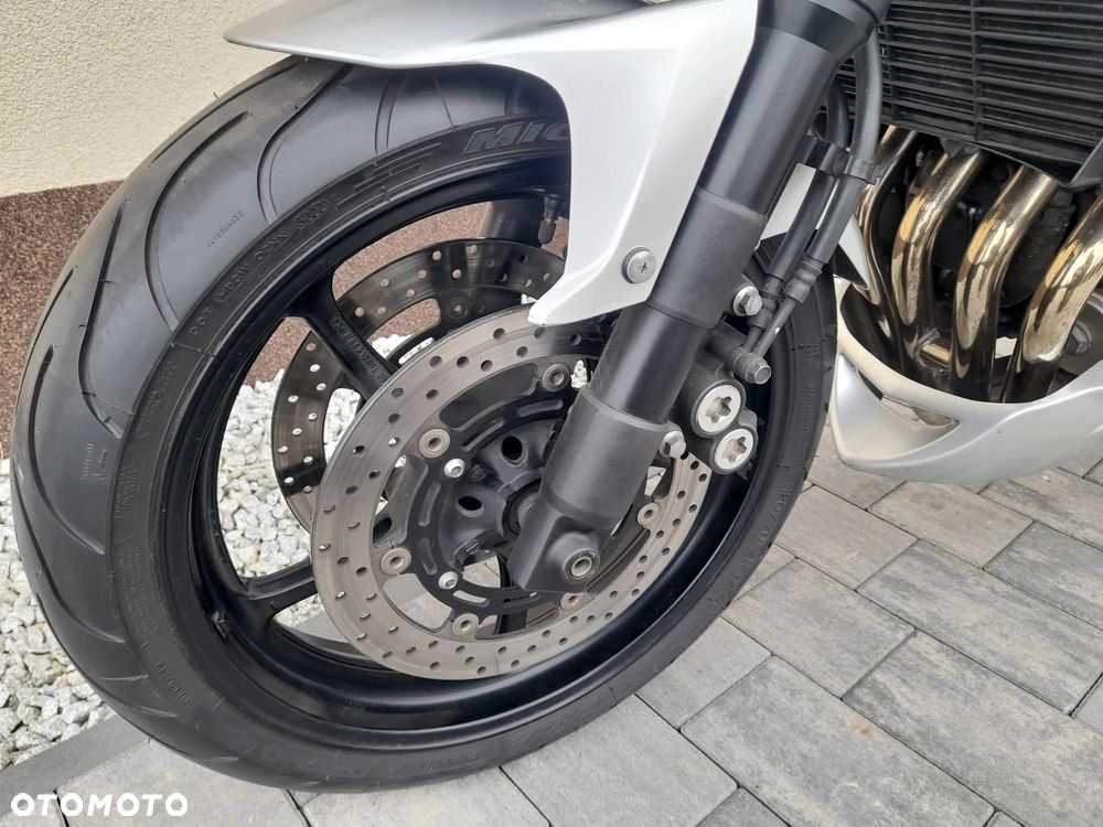 Yamaha FZ6 - 30