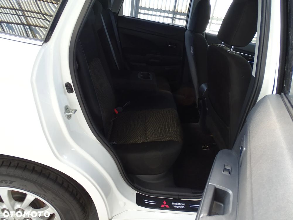 Mitsubishi ASX 1.6 Intense - 36