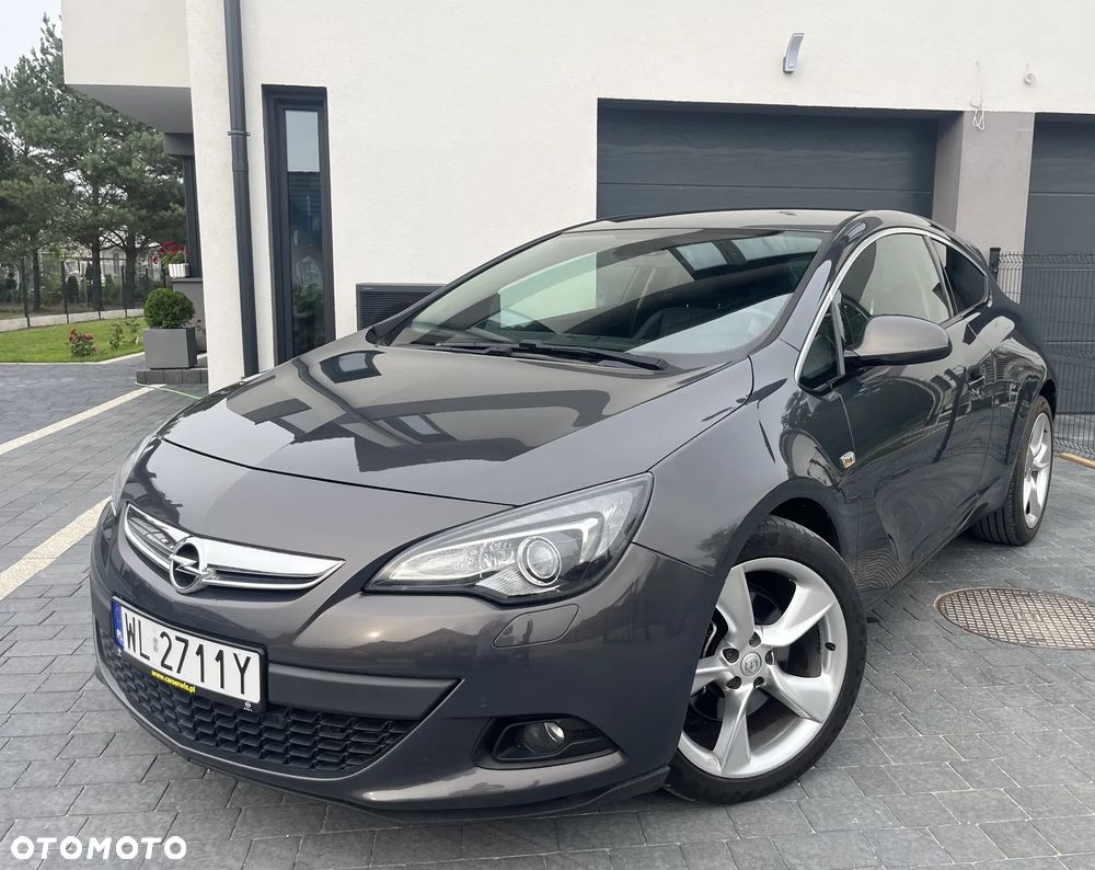 Opel Astra 1.6 T Cosmo - 9