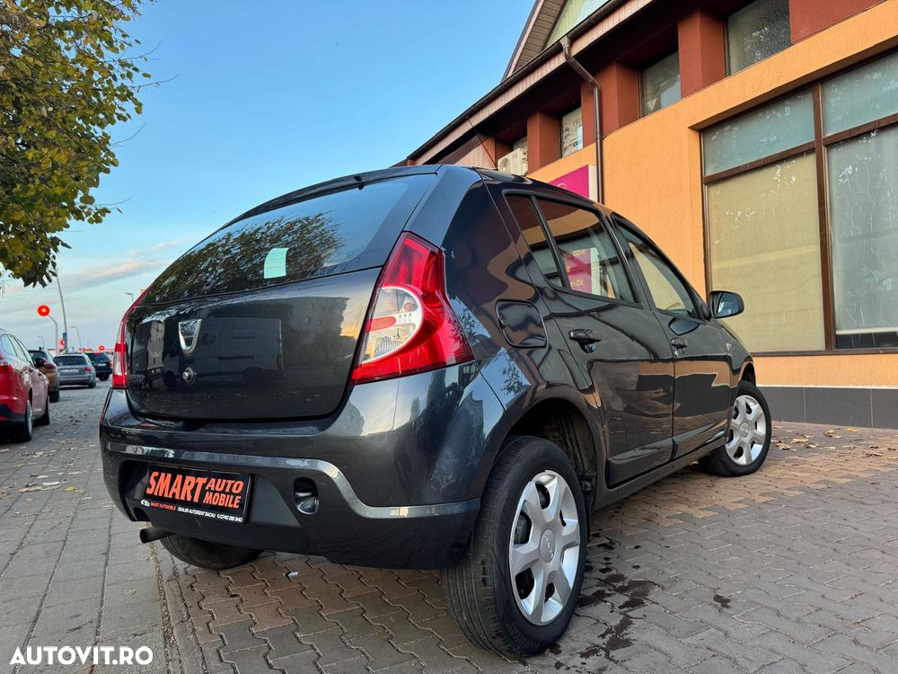 Dacia Sandero - 4