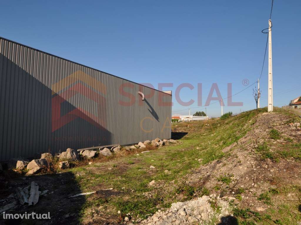 Terreno com 1.270m2, em Paredes - Grande imagem: 5/10