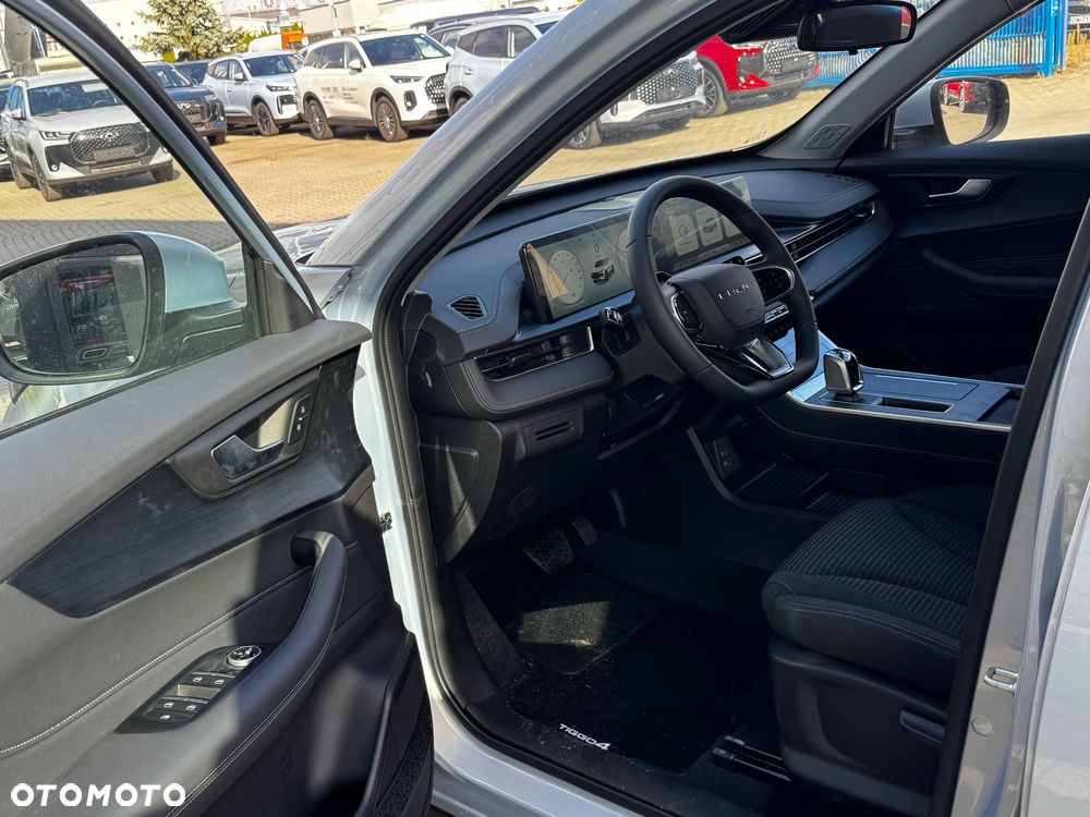 Chery Tiggo 4 1.5 GDI HEV Comfort DHT - 14