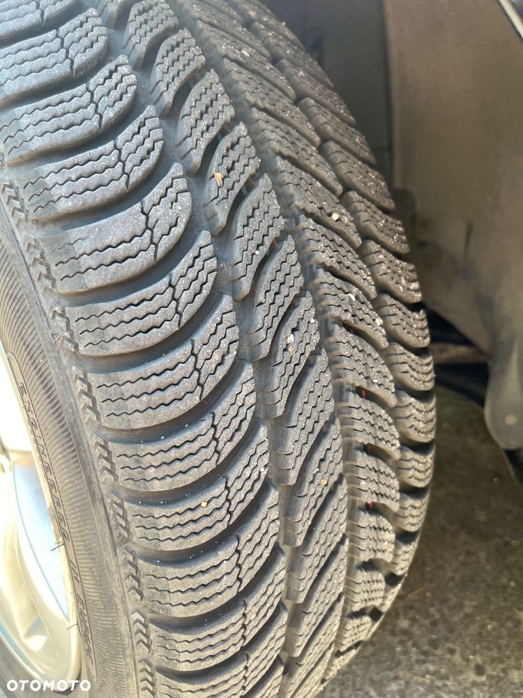 BMW Seria 3 316i - 13