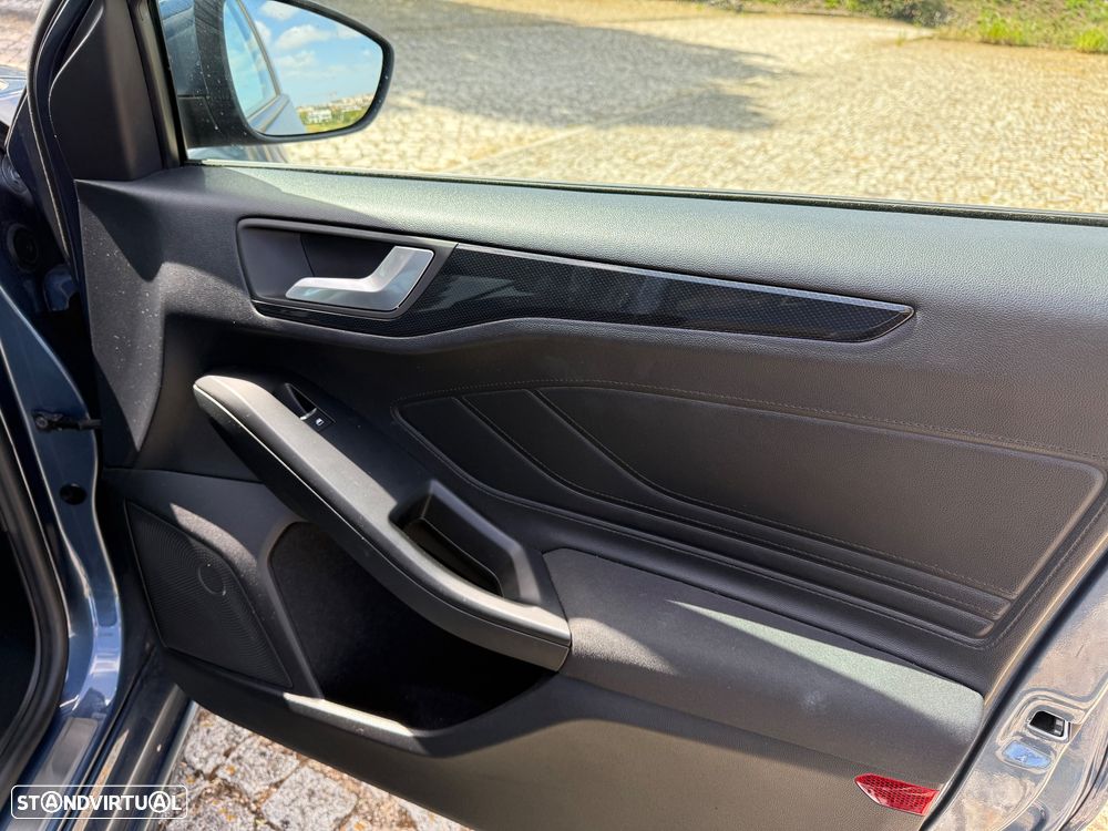 Ford Focus SW 1.0 EcoBoost ST-Line - 12