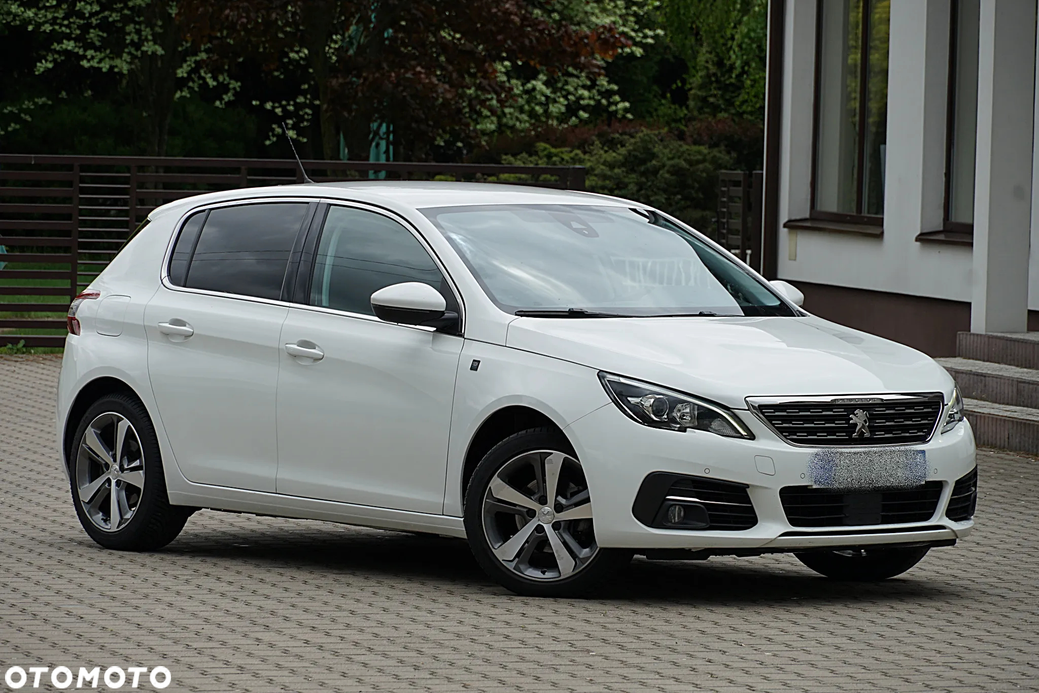 Peugeot 308 BlueHDi FAP 130 EAT8 Stop & Start Tech Edition - 10