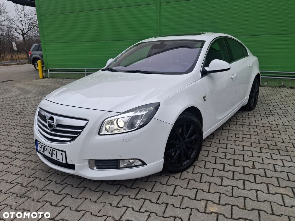 Opel Insignia 2.0 Turbo 4x4 Cosmo - 2