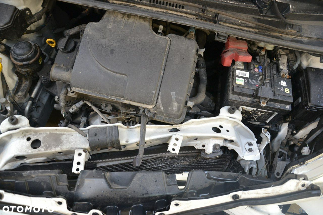 Toyota Yaris - 17