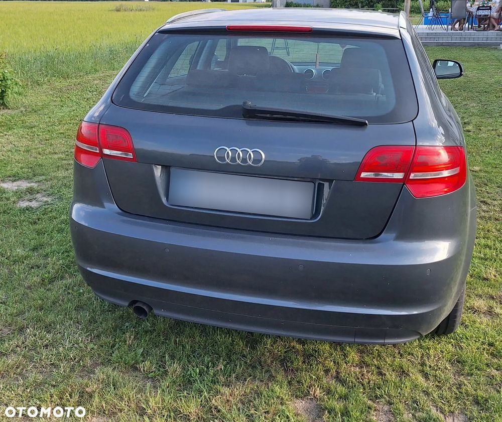 Audi A3 Sportback 2.0 TDI DPF Attraction - 5