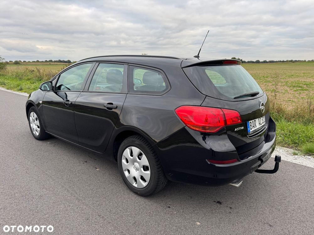 Opel Astra 1.4 Turbo - 4