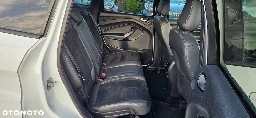 Ford Kuga 2.0 TDCi FWD ST-Line - 25