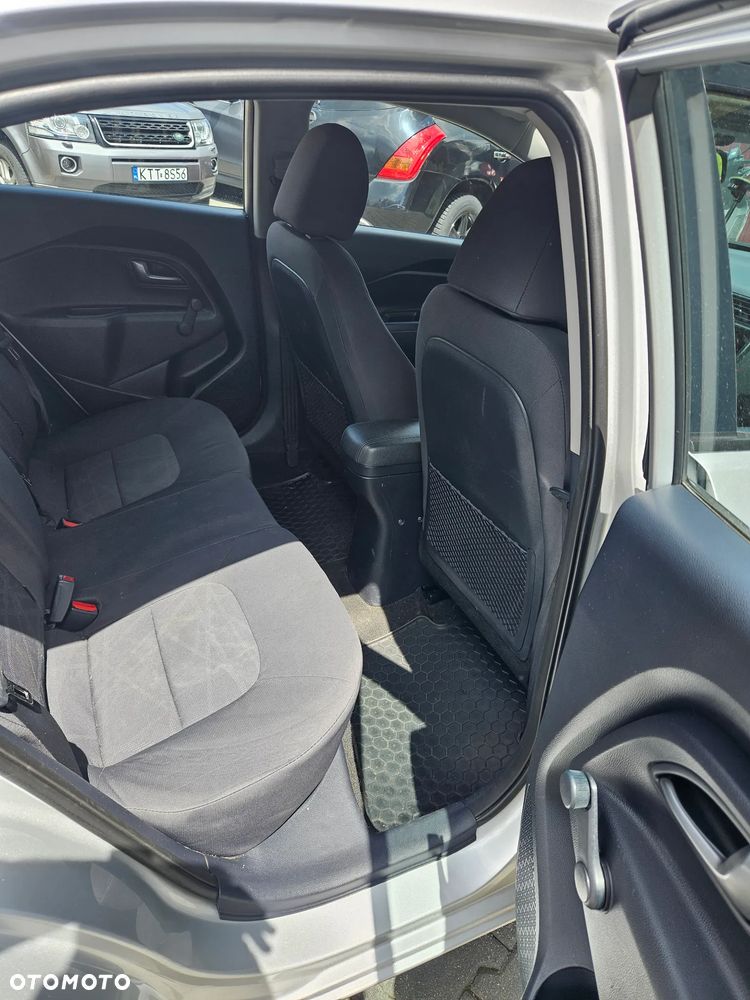Kia Rio 1.2 Edition 7 - 8