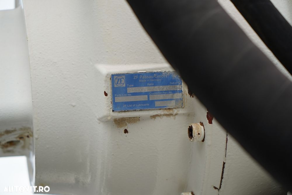 MAN TGS 32.400 / 8x4 / BETONIERĂ LIEBHERR / BETONIERĂ 9 M3 / JANTE DIN ALIAJ / EURO 5 - 17