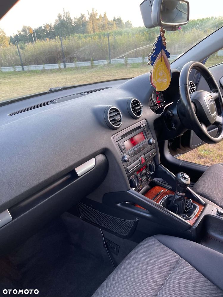 Audi A3 Sportback 1.9 TDI DPF Ambiente - 16