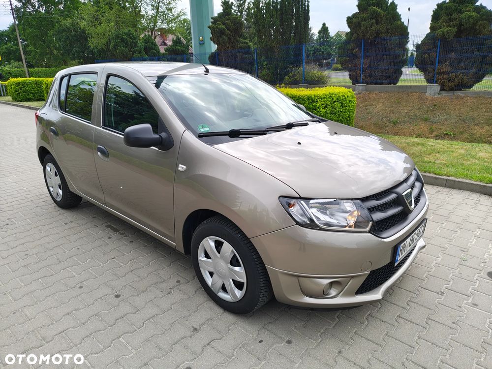 Dacia Sandero 1.2 16V 75 Celebration - 4
