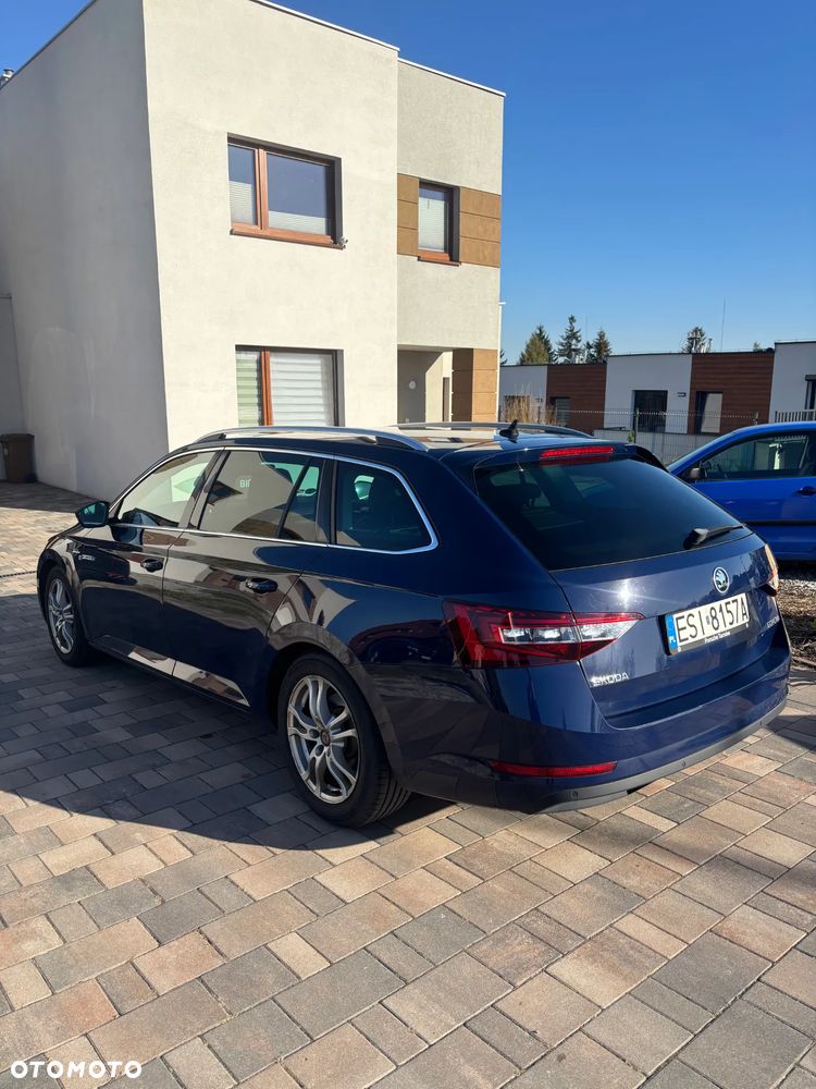 Skoda Superb 2017 photo 4