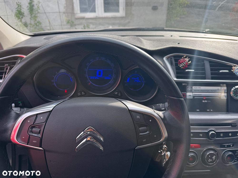 Citroën C4 - 6