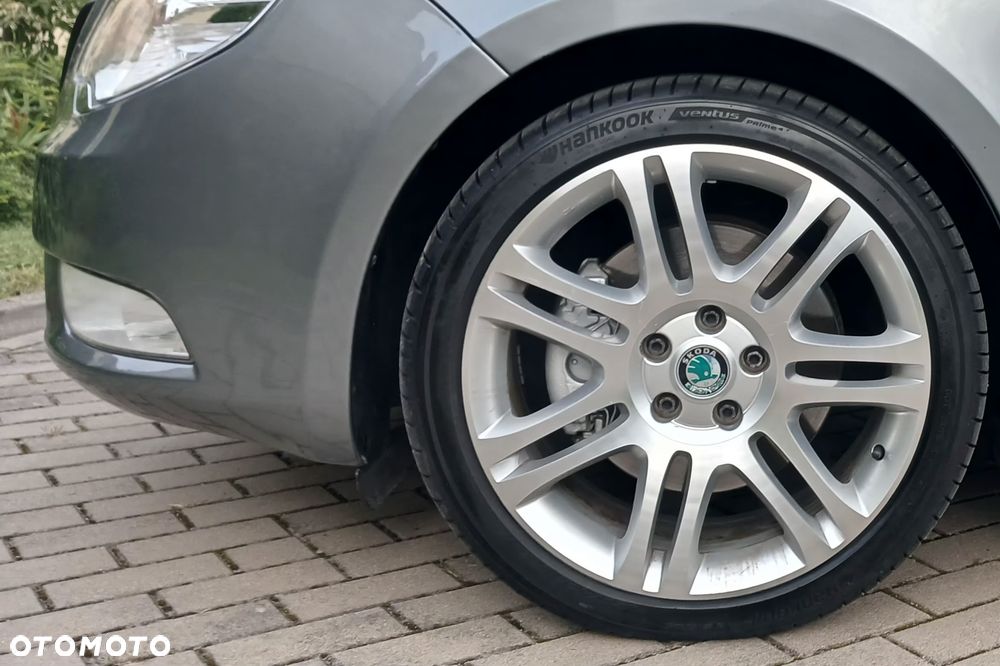 Skoda Superb 2.0 TDI DSG Ambition - 22
