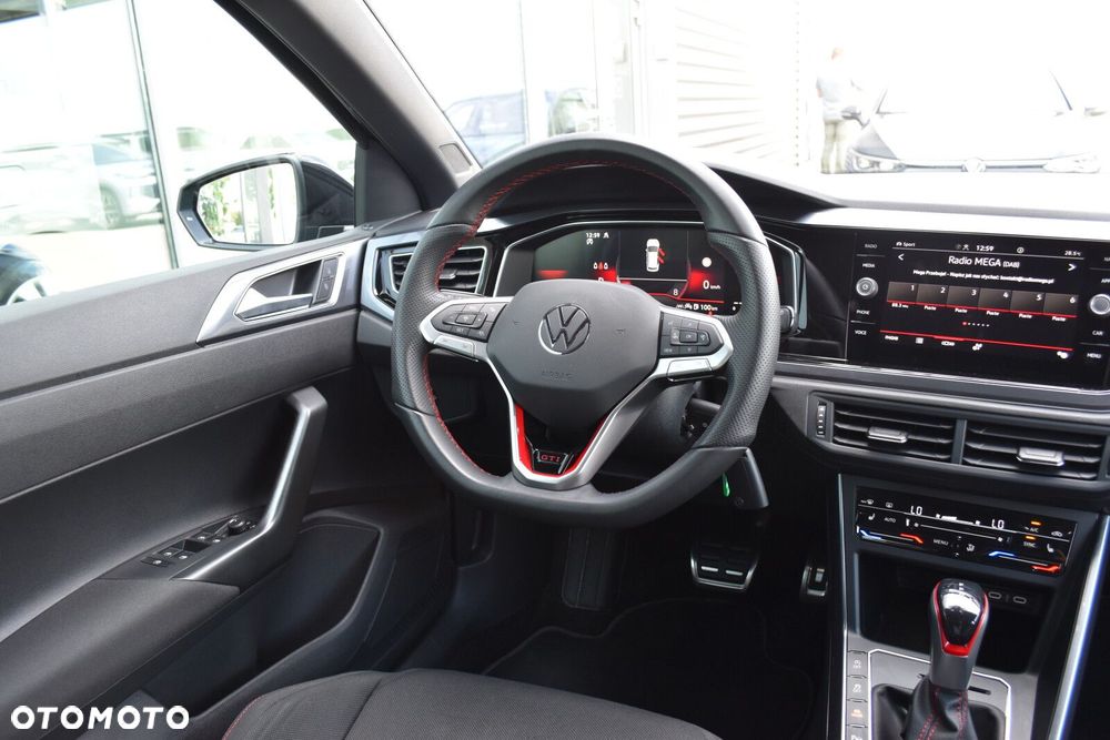 Volkswagen Polo - 10