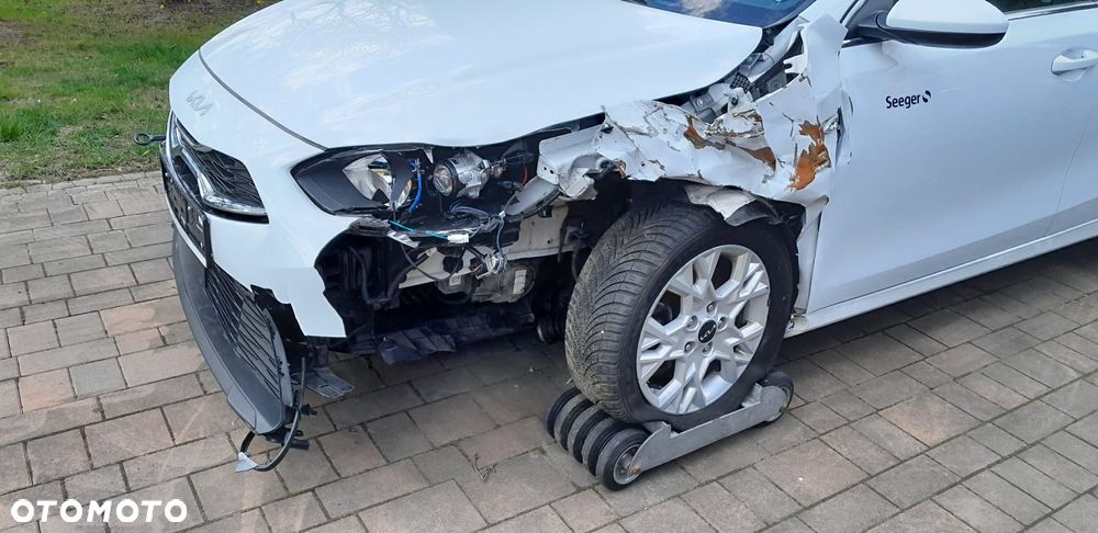 Kia Ceed 1.5 T-GDI DCT7 OPF Spirit - 19