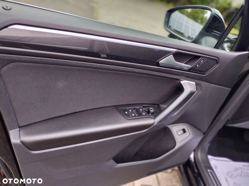 Volkswagen Tiguan 2.0 TDI Elegance DSG - 28