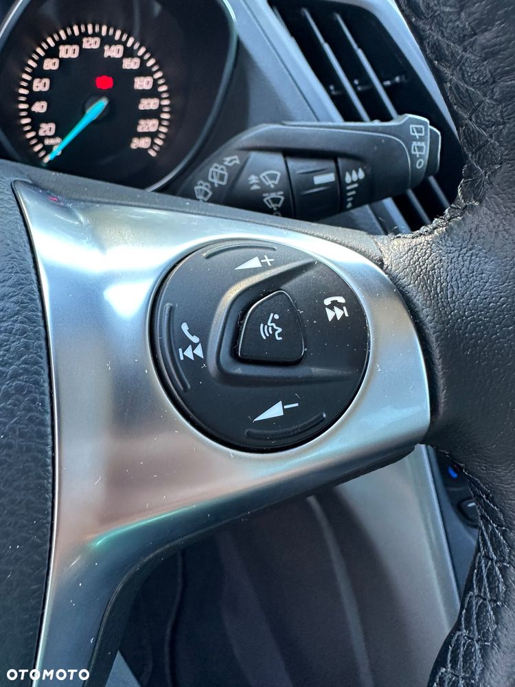 Ford Kuga 1.5 EcoBoost 2x4 Business Edition - 10