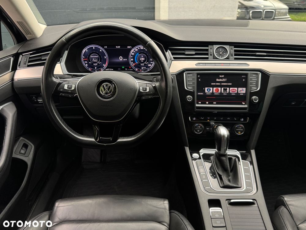 Volkswagen Passat 2.0 TDI SCR (BlueMotion Technology) DSG Highline - 30