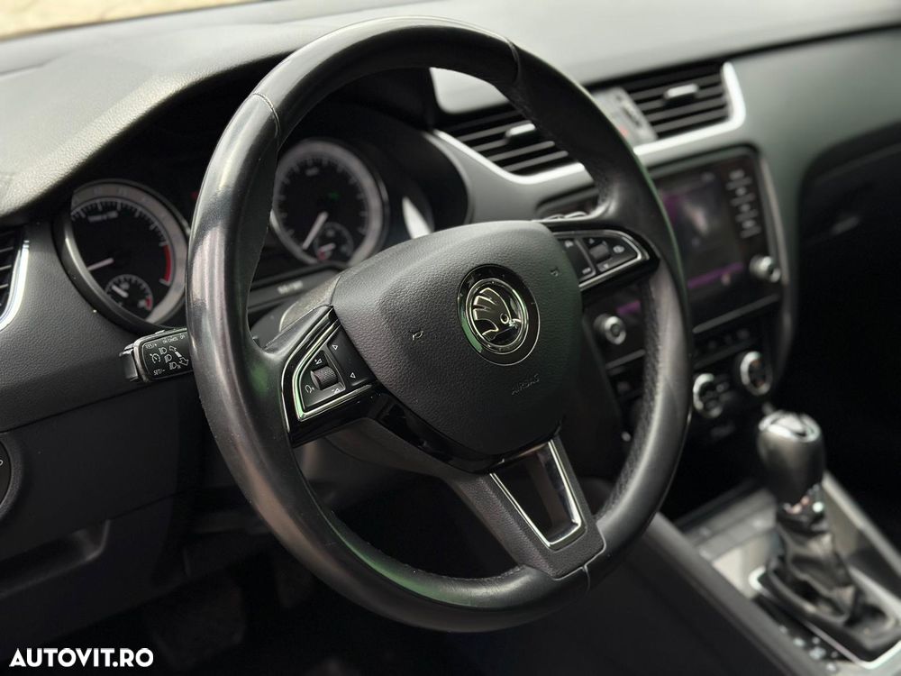Skoda Octavia 2.0 TDI DSG Style - 16