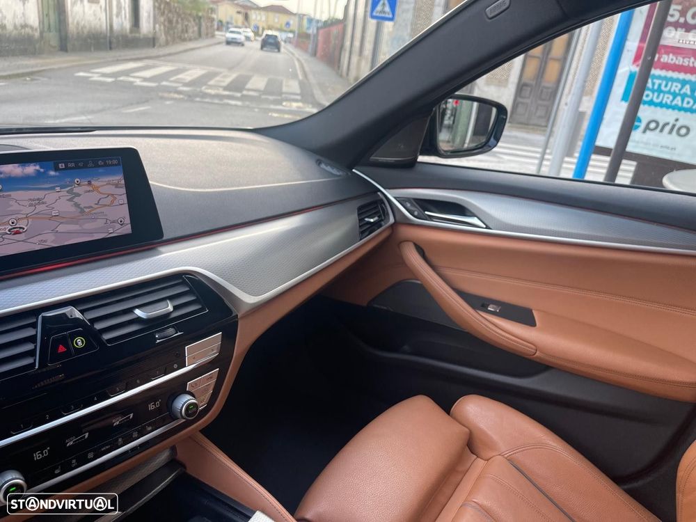 BMW 530 e iPerformance Pack M - 30