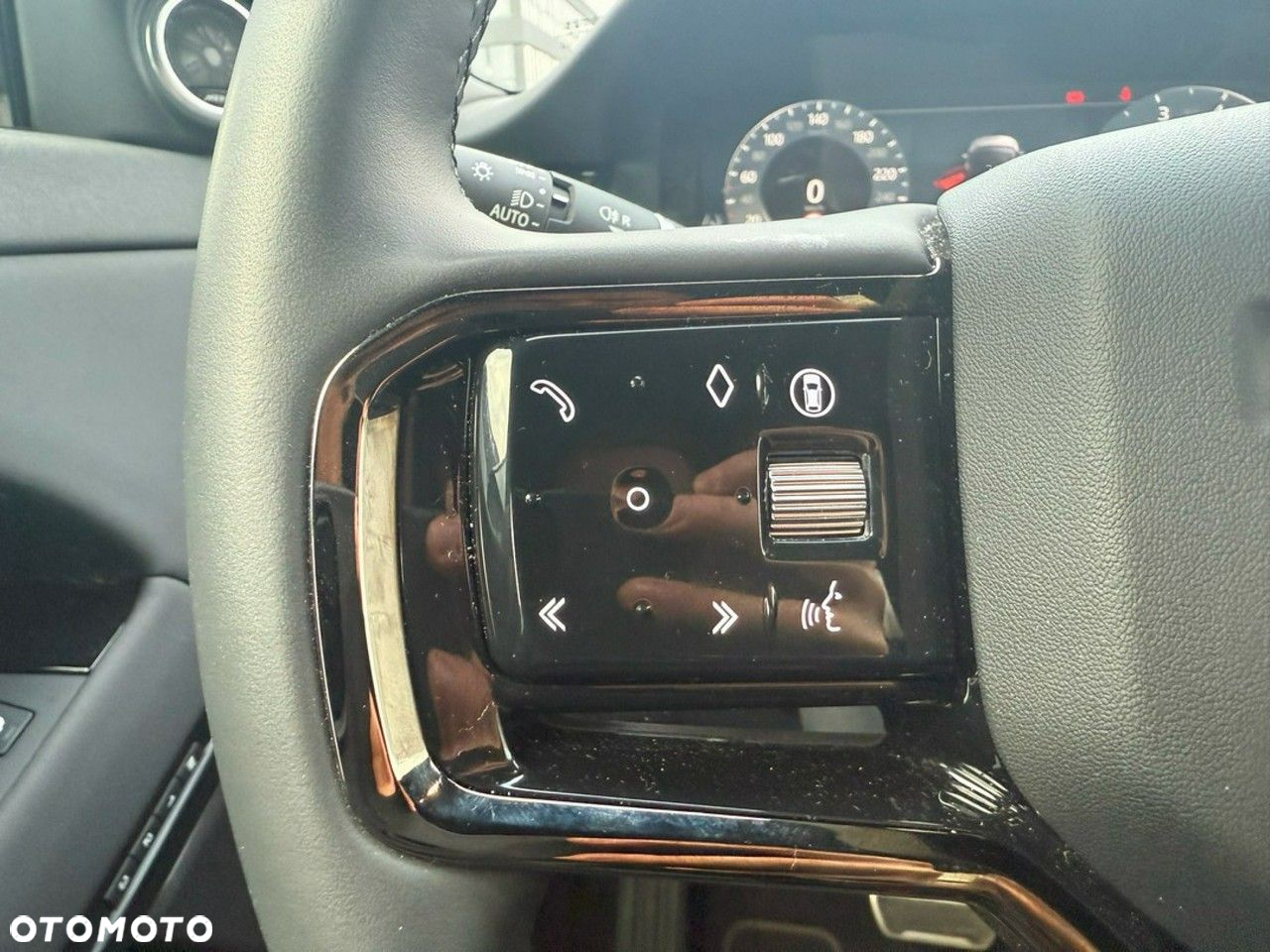 Land Rover Range Rover Evoque - 15
