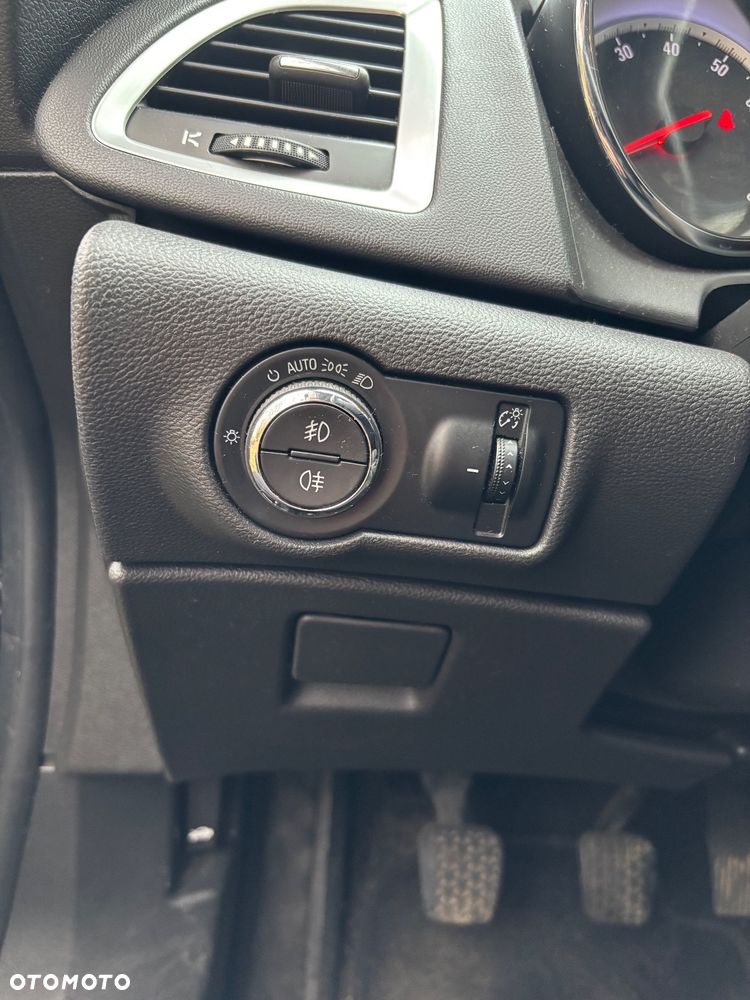 Opel Astra 1.4 Turbo - 3