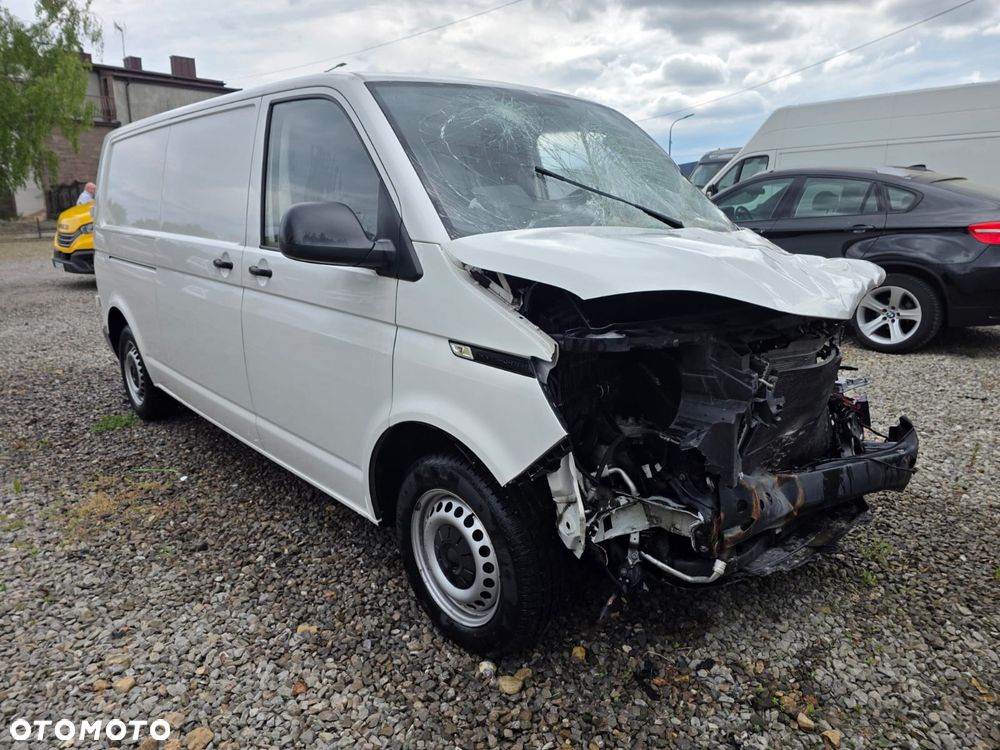 Volkswagen Transporter - 1