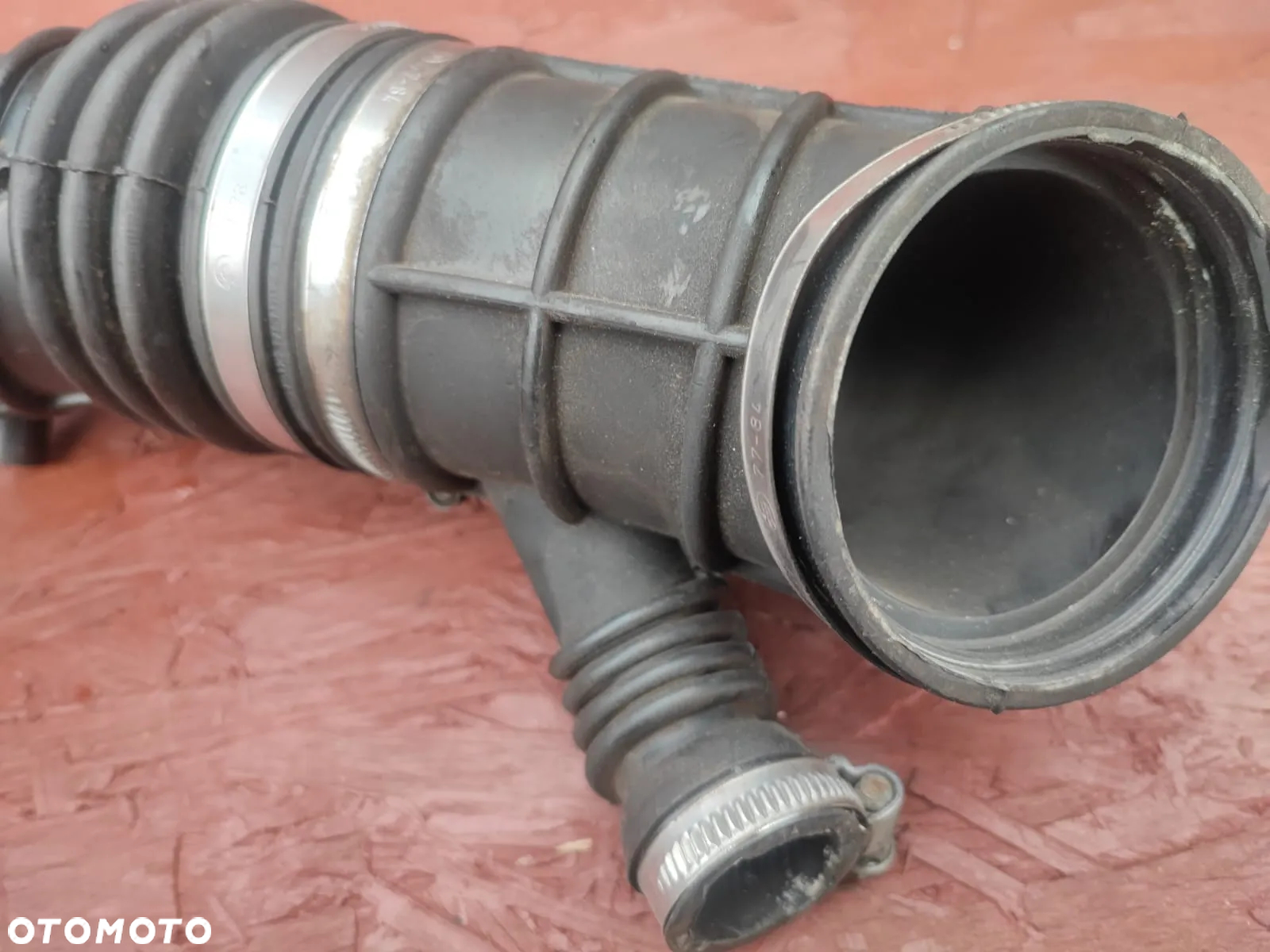 BMW E46 ORYGINALNA RURA DOLOTU POWIETRZA DO SILNIKÓW GAMY M52B20TU / M52B25TU / M52B28TU ORAZ M54B22 / M54B25. O NR: 1 435 627 / 1 437 191 OEM. SPRAWNE W 100%. - 4