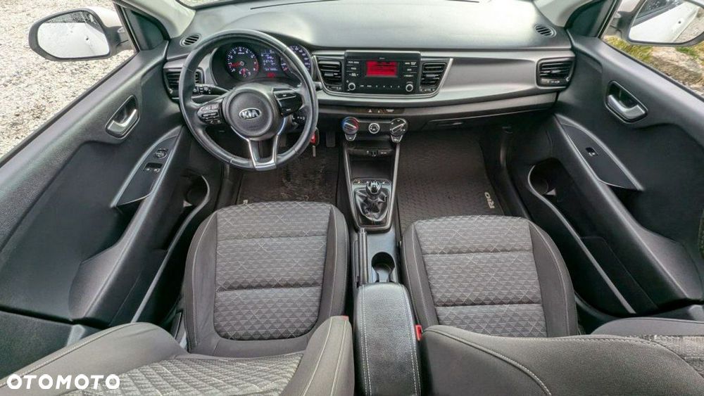 Kia Rio - 14