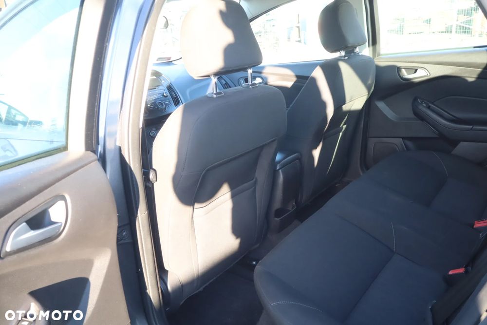 Ford Focus 1.0 EcoBoost Trend Sport - 11
