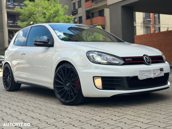 Volkswagen Golf 2.0 GTI