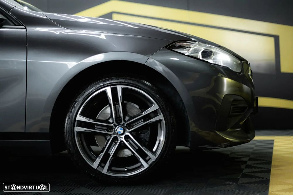 BMW 216 Gran Coupé - 14