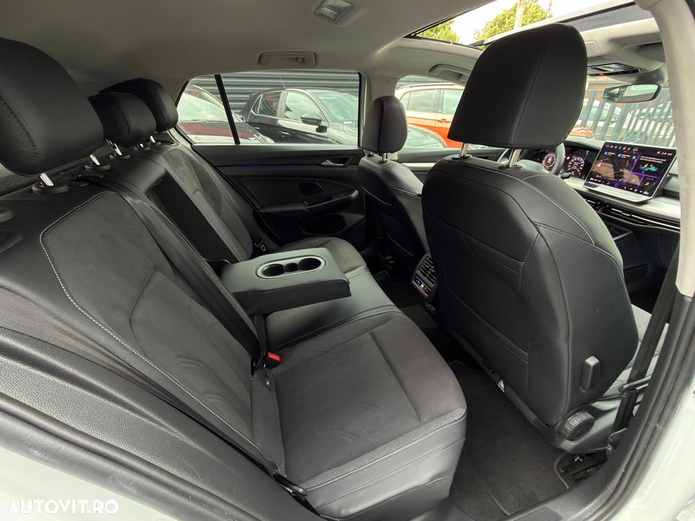 Volkswagen Golf 1.5 eTSI OPF DSG R-Line - 21