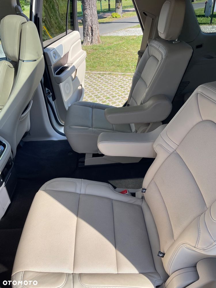 Lincoln Navigator - 15