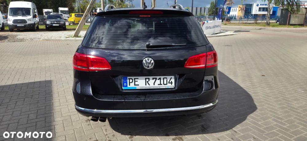 Volkswagen Passat Variant 2.0 TDI DSG BlueMotion Technology Highline - 12